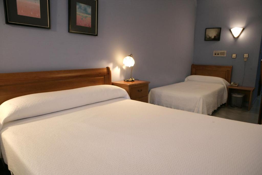 Hotel Azpiazu クディレロ エクステリア 写真